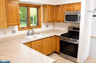 307 E Park Dr, Hibbing, MN 55746 - Photo 14