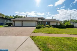 114 Highland Dr, Hibbing, MN 55746 - Photo 36