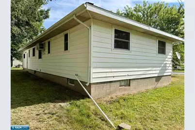 3919 8th Ave E, Hibbing, MN 55746 - Photo 26