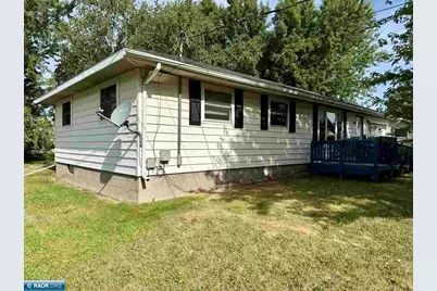 3919 8th Ave E, Hibbing, MN 55746 - Photo 2