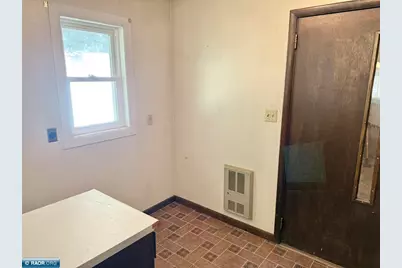 3919 8th Ave E, Hibbing, MN 55746 - Photo 18