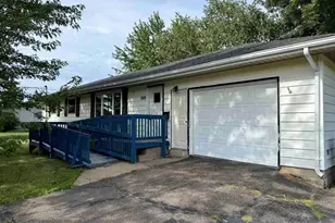3919 8th Ave E, Hibbing, MN 55746 - Photo 1
