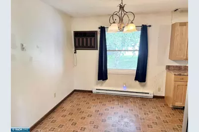 3919 8th Ave E, Hibbing, MN 55746 - Photo 6