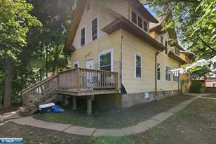 1208 S 2nd Ave W, Virginia, MN 55792 - Photo 2