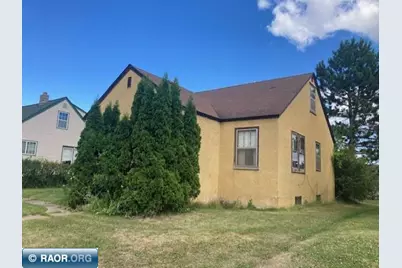 626 1st St, Nashwauk, MN 55719 - Photo 2