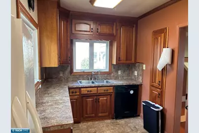 2027 12th Ave E, Hibbing, MN 55746 - Photo 16