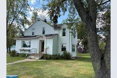 2027 12th Ave E, Hibbing, MN 55746 - Photo 6