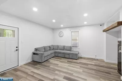 202 Michigan Ave W, Gilbert, MN 55741 - Photo 8