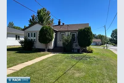 3941 E 3rd Ave, Hibbing, MN 55746 - Photo 20