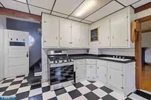 213 & 215 W 4th Ave N, Aurora, MN 55705 - Photo 8