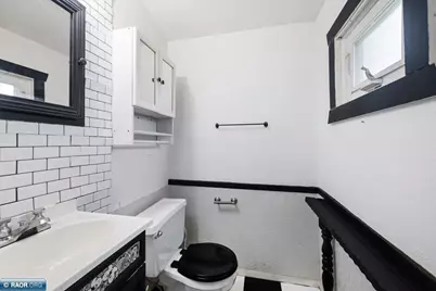 213 & 215 W 4th Ave N, Aurora, MN 55705 - Photo 12