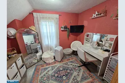 313 Forest St, Buhl, MN 55713 - Photo 20
