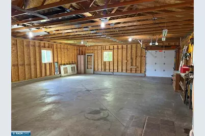 209 17th Avenue W, Eveleth, MN 55734 - Photo 4