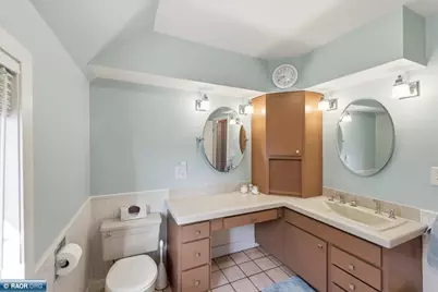 217 Chandler Ave, Eveleth, MN 55734 - Photo 24