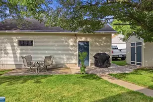 217 Chandler Ave, Eveleth, MN 55734 - Photo 38
