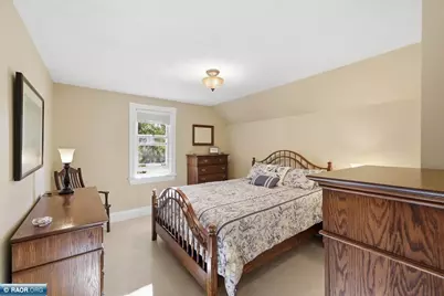 217 Chandler Ave, Eveleth, MN 55734 - Photo 18