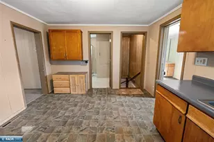 412 16th St N, Virginia, MN 55792 - Photo 6