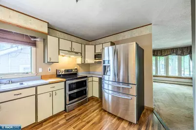 2120 W 2nd Ave, Hibbing, MN 55746 - Photo 10