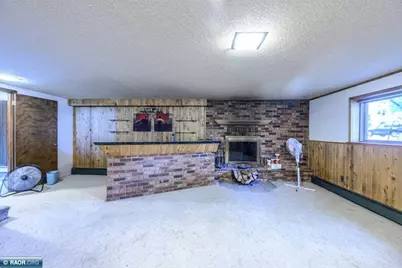 2120 W 2nd Ave, Hibbing, MN 55746 - Photo 26