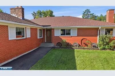 1408 Gray Drive, Hibbing, MN 55746 - Photo 2