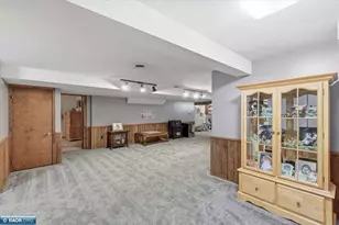 1408 Gray Dr, Hibbing, MN 55746 - Photo 22
