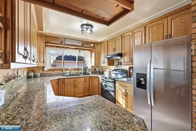 1408 Gray Drive, Hibbing, MN 55746 - Photo 10