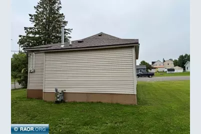 101 State St, Buhl, MN 55713 - Photo 4