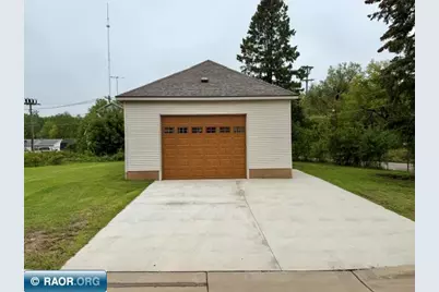 101 State St, Buhl, MN 55713 - Photo 1