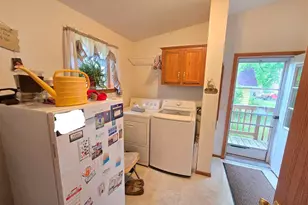 204 Congdon Ave, Coleraine, MN 55722 - Photo 16