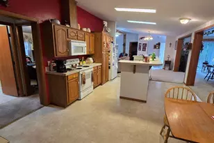 204 Congdon Ave, Coleraine, MN 55722 - Photo 2