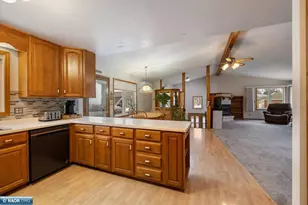 35 Vermillion Dr, Virginia, MN 55792 - Photo 6