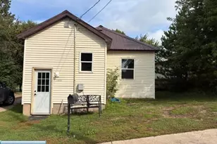 1006 N 18th St, Virginia, MN 55792 - Photo 2