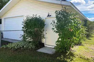 32 Astor Rd, Babbitt, MN 55706 - Photo 4