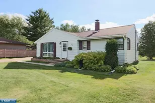 723 Maple Dr, Aurora, MN 55705 - Photo 2