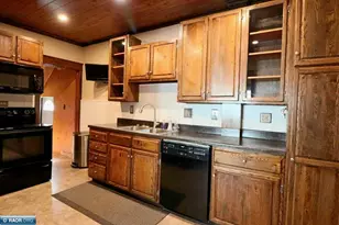 215 11th St S, Virginia, MN 55792 - Photo 8