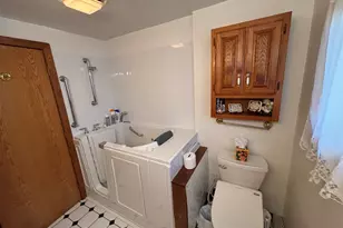 611 W 33rd St, Hibbing, MN 55746 - Photo 12