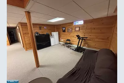 611 W 33rd St, Hibbing, MN 55746 - Photo 14