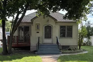 1928 11th Ave E, Hibbing, MN 55746 - Photo 1