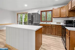 9913 E Lind Rd, Angora, MN 55703 - Photo 10