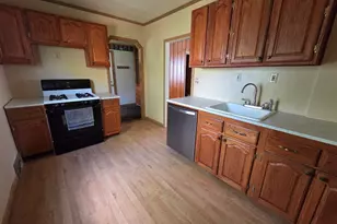 117 Virginia Ave W, Gilbert, MN 55741 - Photo 10