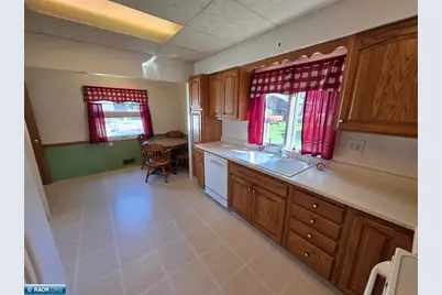 612 6th St NW, Chisholm, MN 55719 - Photo 12
