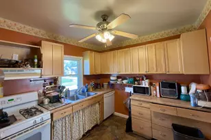 3001 4th Ave W, Hibbing, MN 55746 - Photo 14