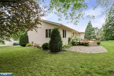 407 Mesabi Dr., Hibbing, MN 55746 - Photo 4