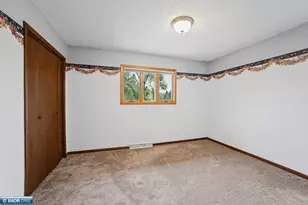 407 Mesabi Dr, Hibbing, MN 55746 - Photo 30