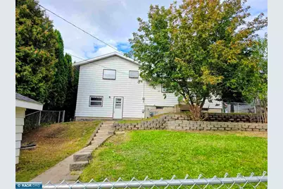 15 11th St NW, Chisholm, MN 55719 - Photo 2