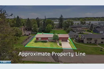 323 7th St NE, Chisholm, MN 55719 - Photo 2