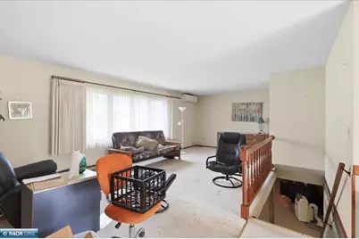 323 7th St NE, Chisholm, MN 55719 - Photo 6