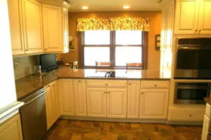2122 E 5th Ave, Hibbing, MN 55746 - Photo 6