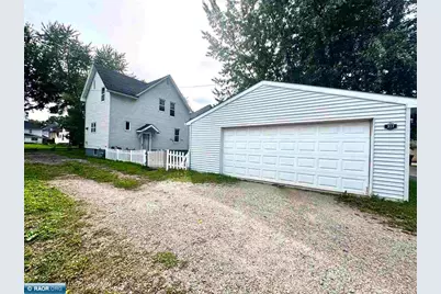 317 6th St S, Virginia, MN 55792 - Photo 2