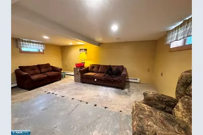 317 6th St S, Virginia, MN 55792 - Photo 18
